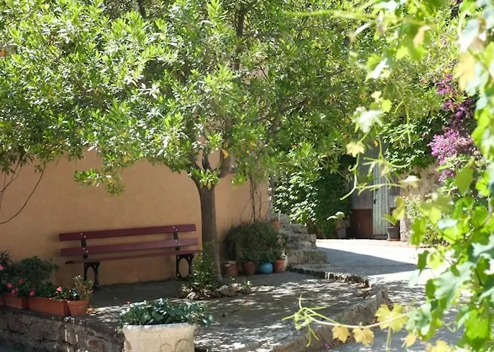 Charmante Maison De Village Dans Les Fenouilledes * Cassagnes (Pyrenees-Orientales)